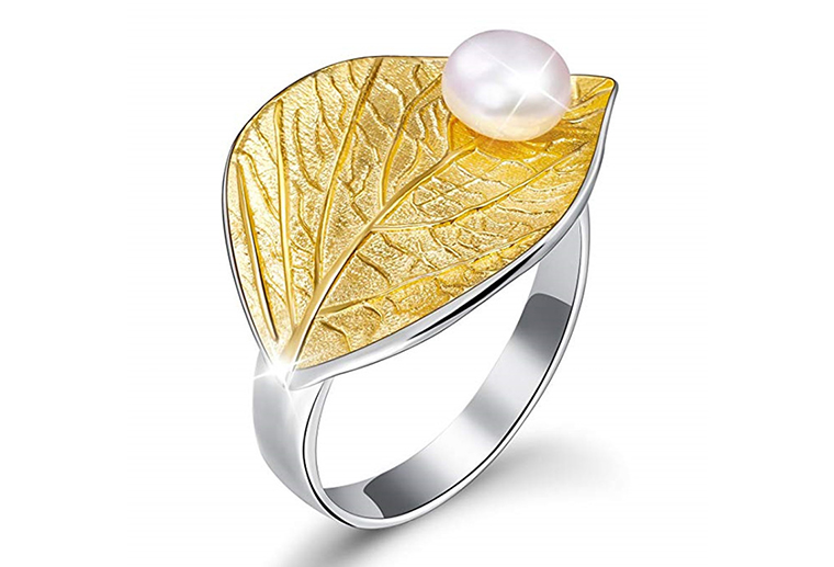 925纯银叶子珍珠款式戒指时尚银饰 广州MISSG珠宝首饰厂家批发 来图来样定制代加工